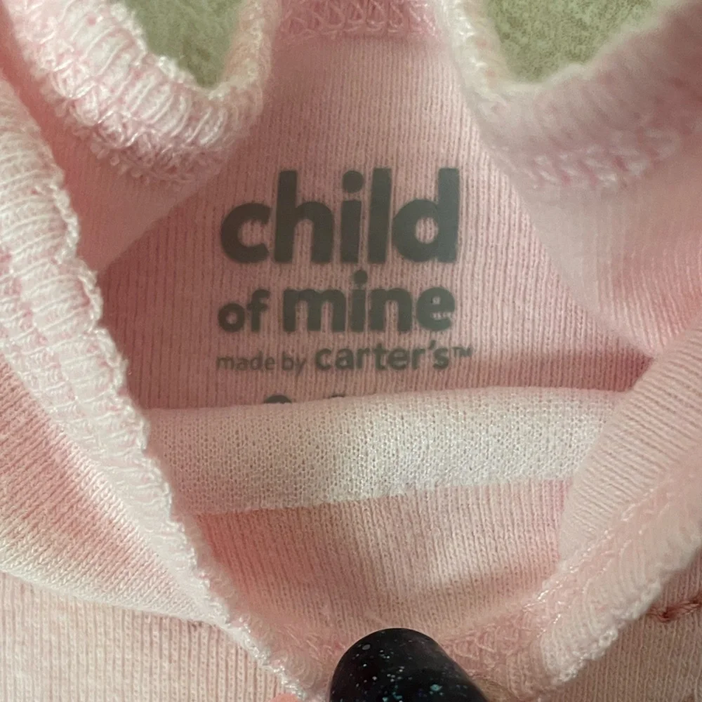 4 PCS Baby bundle 3 Onesies & 1 matching sweater Pants - Pink and White Like New